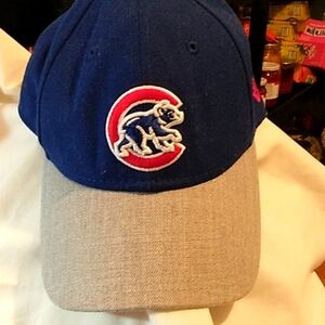 Chicago Cubs ball cap